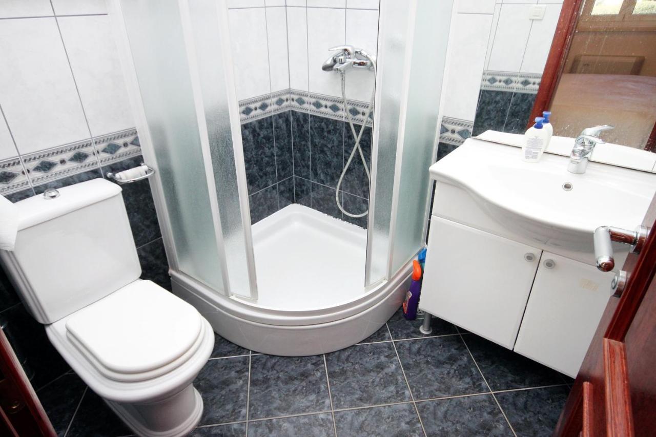 Family Friendly Apartments With A Swimming Pool Rogoznica - 7557 Esterno foto