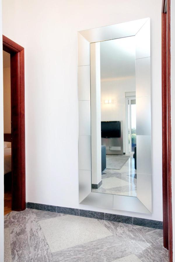 Family Friendly Apartments With A Swimming Pool Rogoznica - 7557 Esterno foto