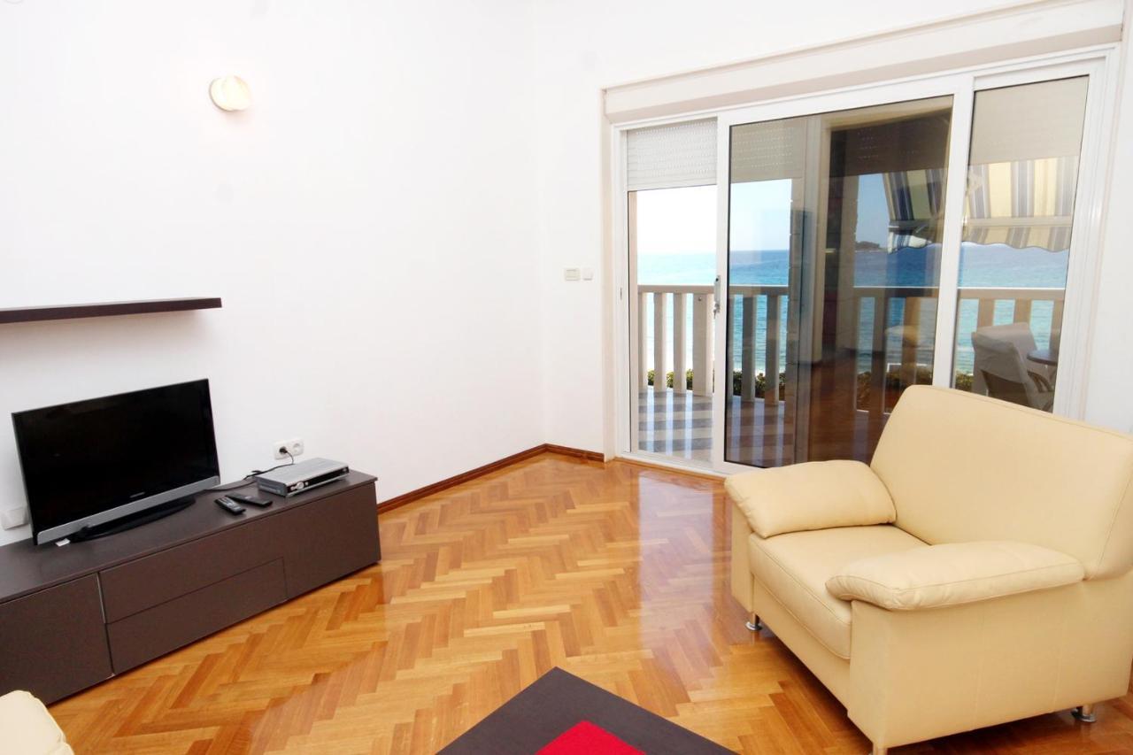 Family Friendly Apartments With A Swimming Pool Rogoznica - 7557 Esterno foto